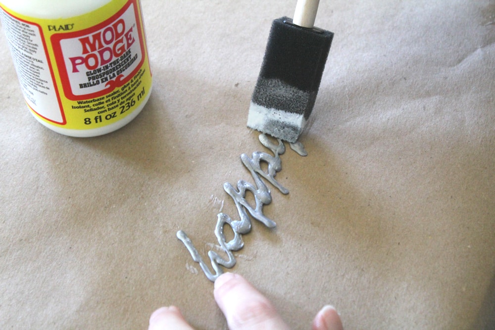 Step 7 - Paint The Letters