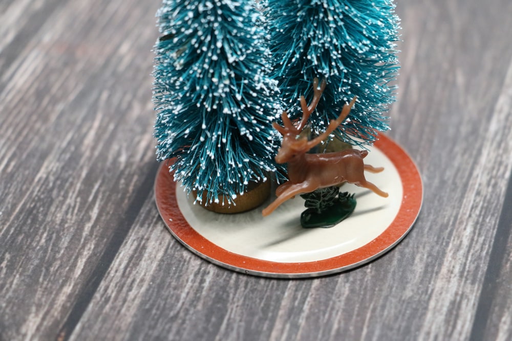 Mason Jar Snow Globe DIY - Finish Attachments