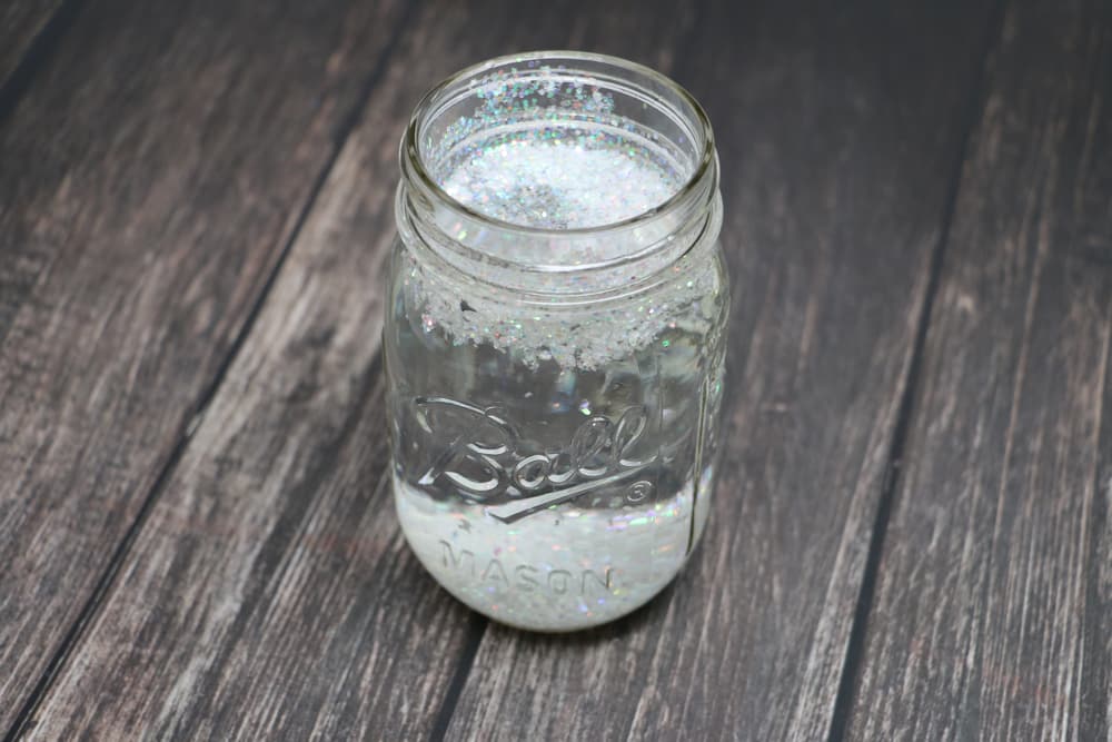 Mason Jar Snow Globe DIY - Glitter