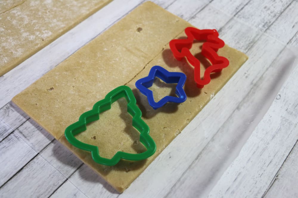 Nestle Toll House Rolled and Ready Cookie Dough Sheets With Cookie Cutters