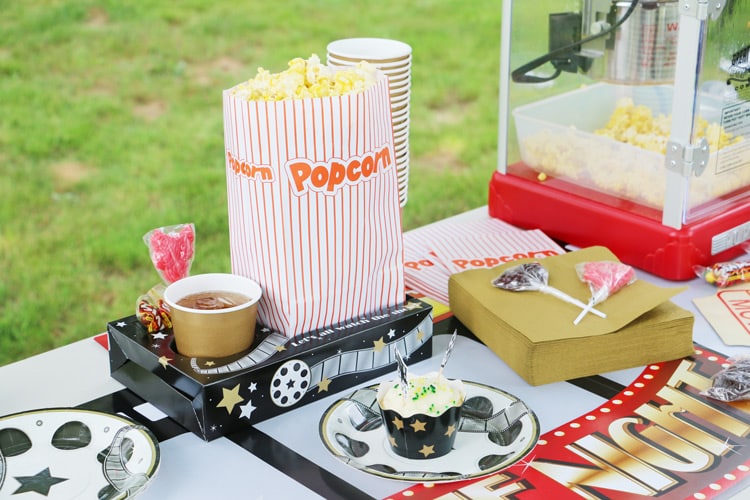 Hosting a backyard movie night is so easy and it's fun for the entire family! Here are some tips on making your own backyard movie night a success!