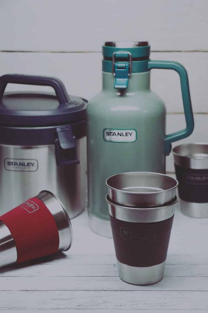 Stanley-Crock-Growler-and-Cups