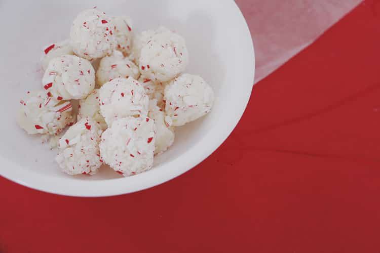 Need a quick dessert that's perfect for Christmas AND Valentine's Day? These three ingredient White Chocolate Peppermint Mocha Truffles are perfect!