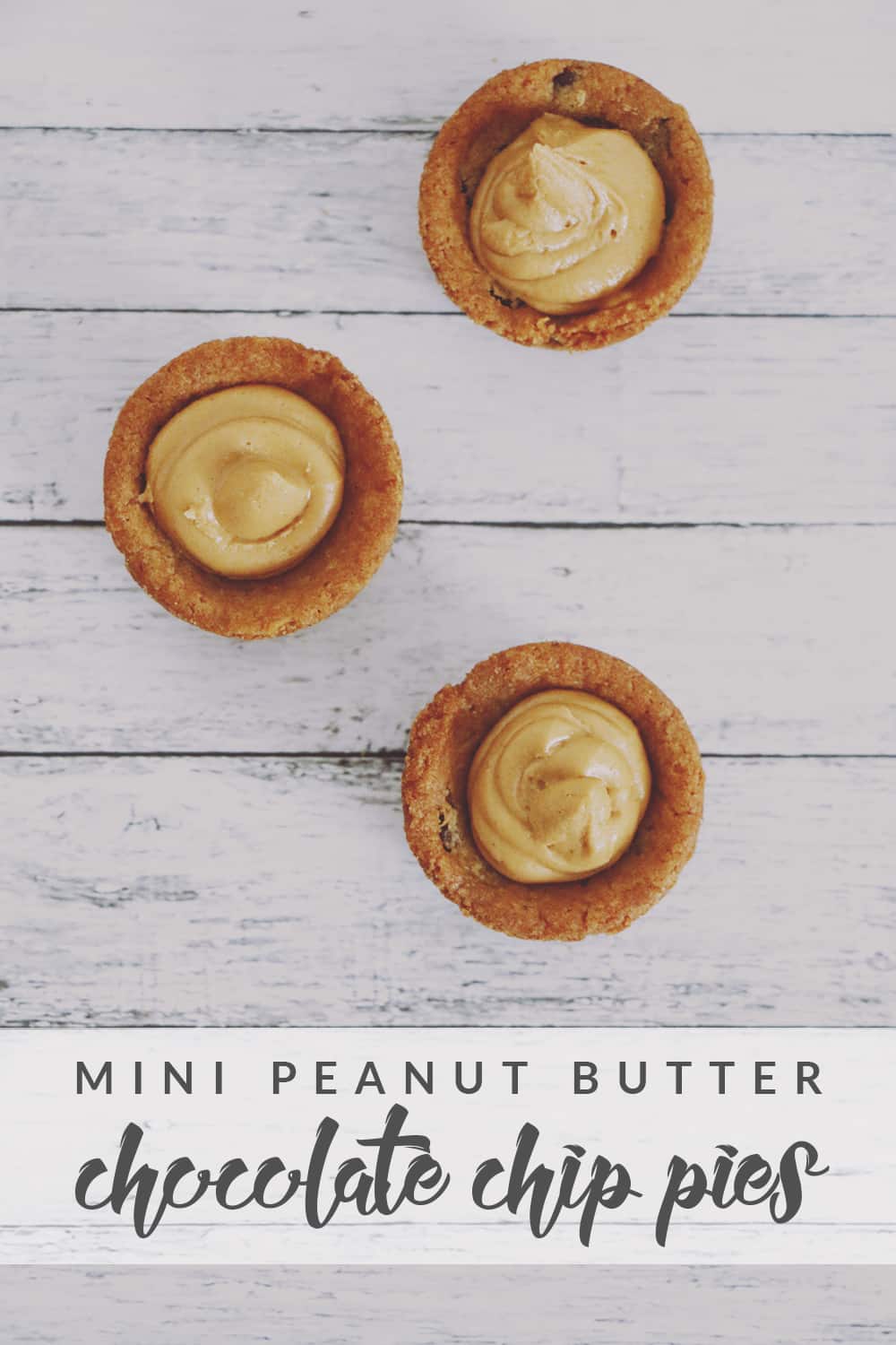 What could be better than peanut butter chocolate chip pies? Mini peanut butter chocolate chip pies! These little morsels are SUPER easy + delicious, too!