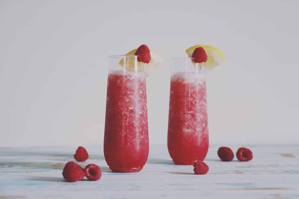 This sparkling raspberry lemon mocktail is a must make drink for Summer! It's refreshing and sweet - perfect for those nights spent enjoying the backyard!