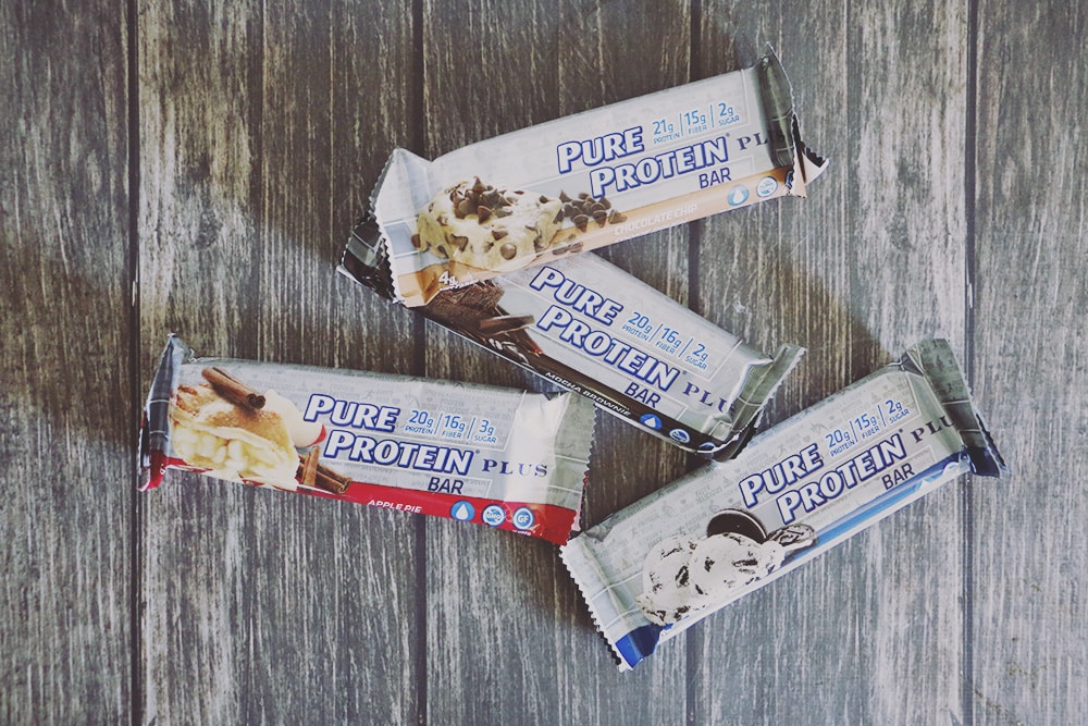 What to Pack - Day Hiking Checklist Delicious Pure Protein Plus Bars