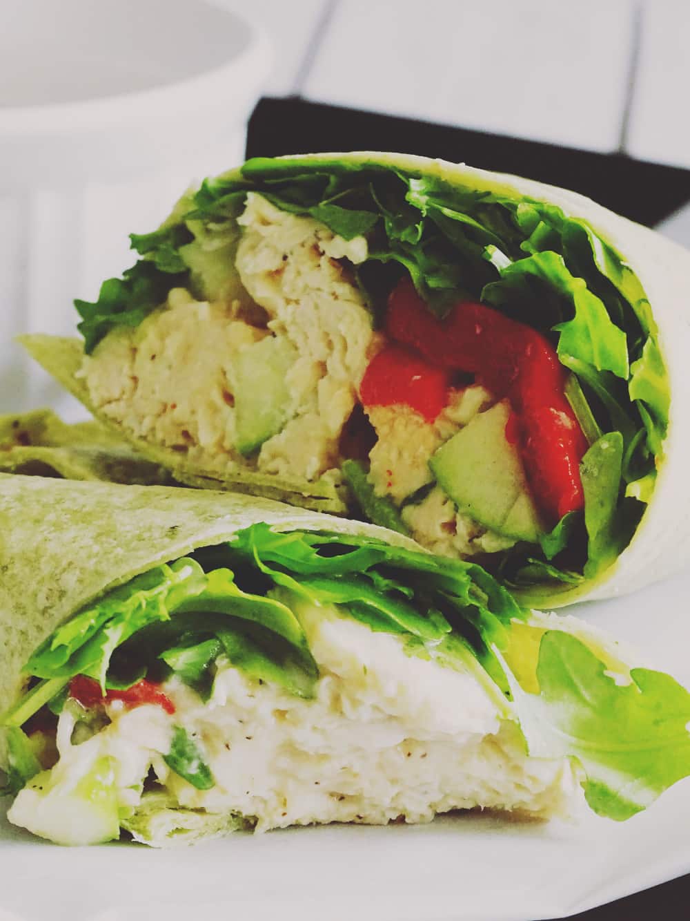 Looking for a fun way to shake things up at lunch? This Chicken and Apple Caesar Salad Wrap is the perfect option for a fun, quick meal!