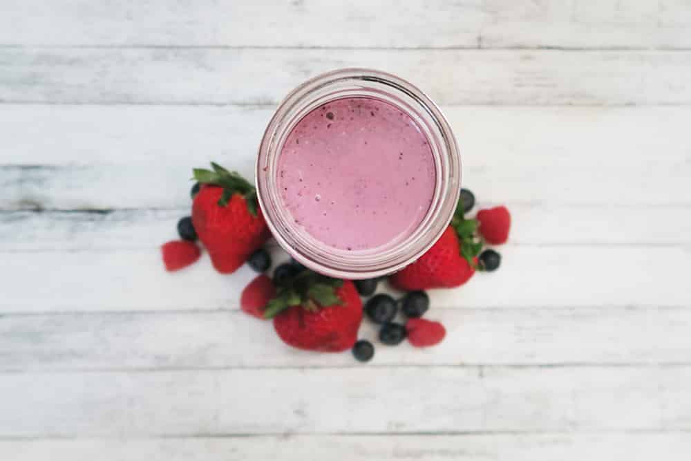 Ninja Blender Berry Almond Smoothie - Make Drinks