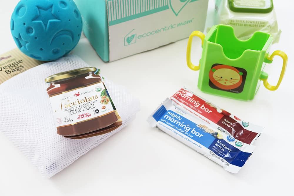 A review of November's Ecocentric Mom Box for Mom and Baby. A must have subscription box for babies and their mamas!