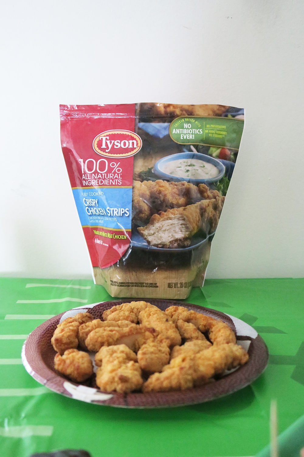 In need of some game day inspiration? These easy game day snack ideas will fill your belly with deliciousness! Plus, this zesty fry sauce recipe will be a touchdown for the whole family, kids included!