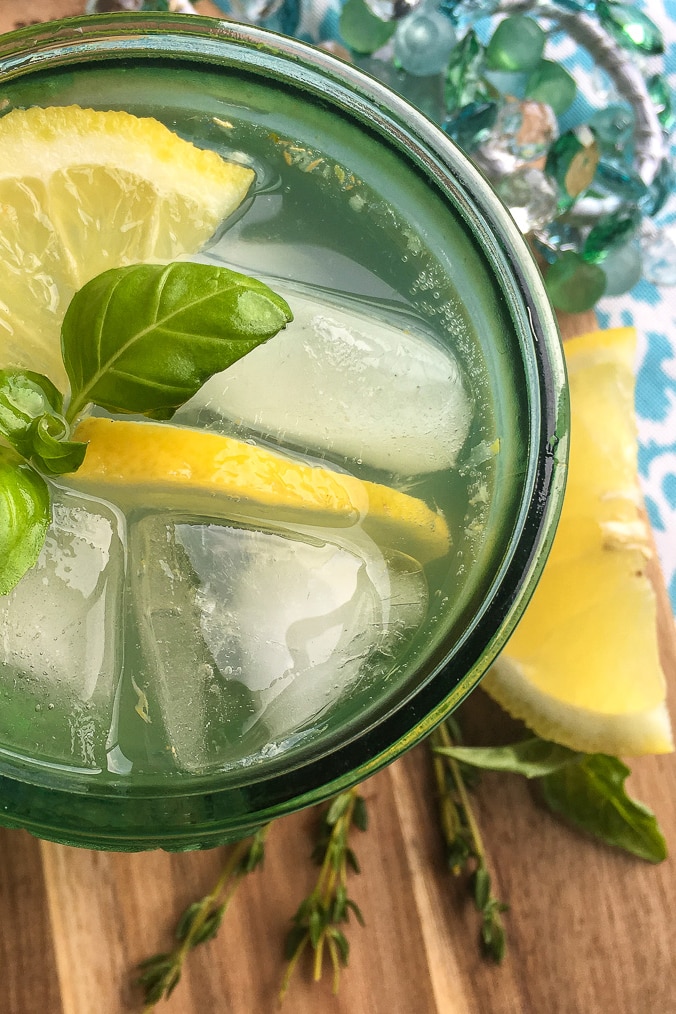 https://birdseyemeeple.com/wp-content/uploads/2018/05/Lemon-Herb-Spritzer-Recipe.jpg