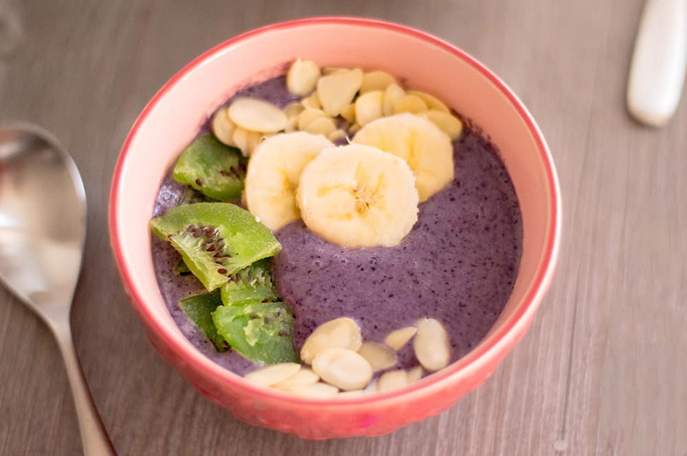 purple smoothie bowl