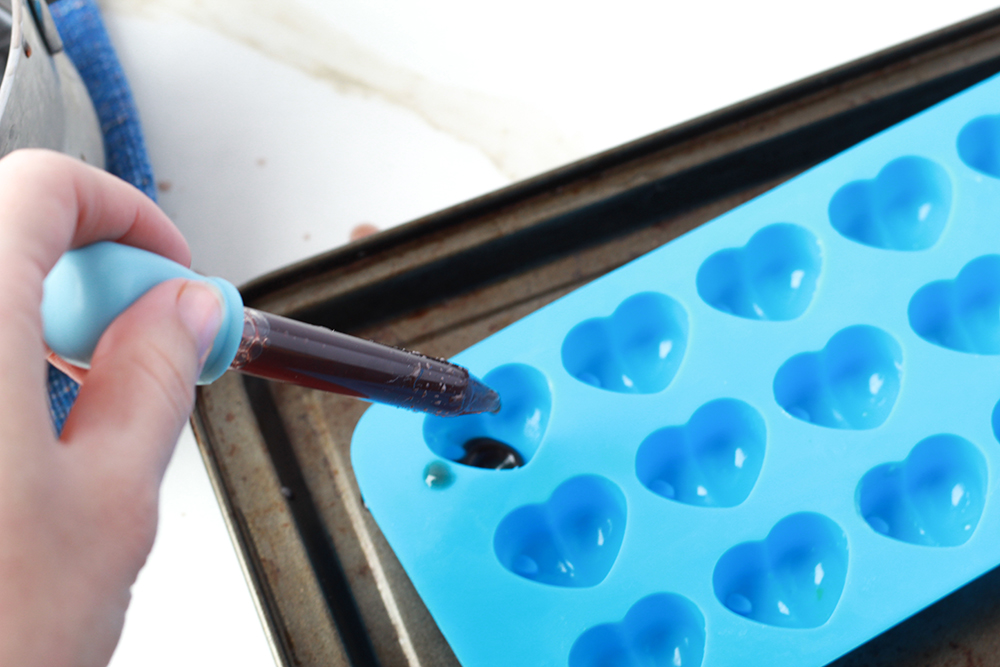 easy elderberry gummies from syrup